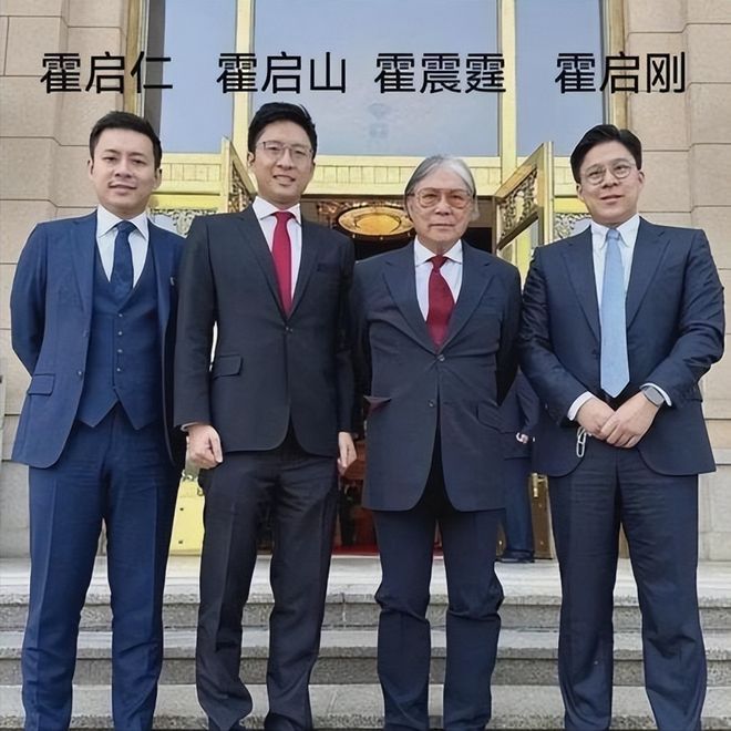 女带来当年的通信原件侄孙爱人是中国人开元棋牌app白求恩家人参加阅兵！孙(图12)