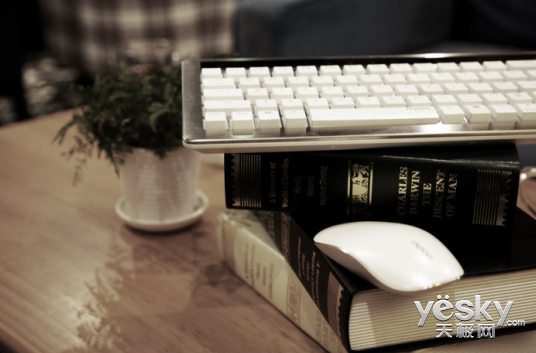 雷柏KX双模式背光机械键盘开元棋牌试玩五彩闪耀金属风(图4)